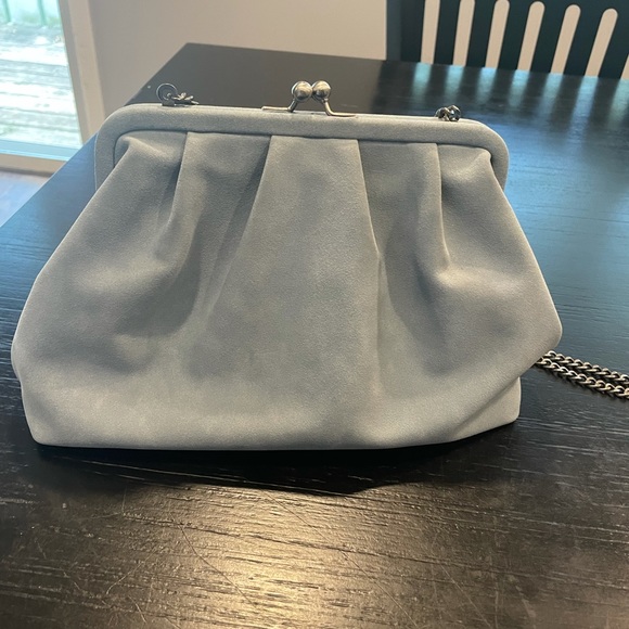 Purse - Picture 1 of 2